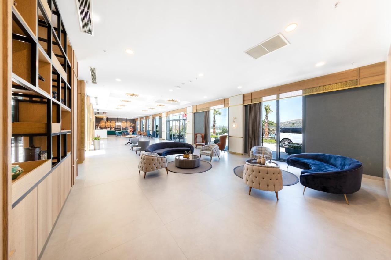 Soliport Hotel & Spa Alacatı Bagian luar foto