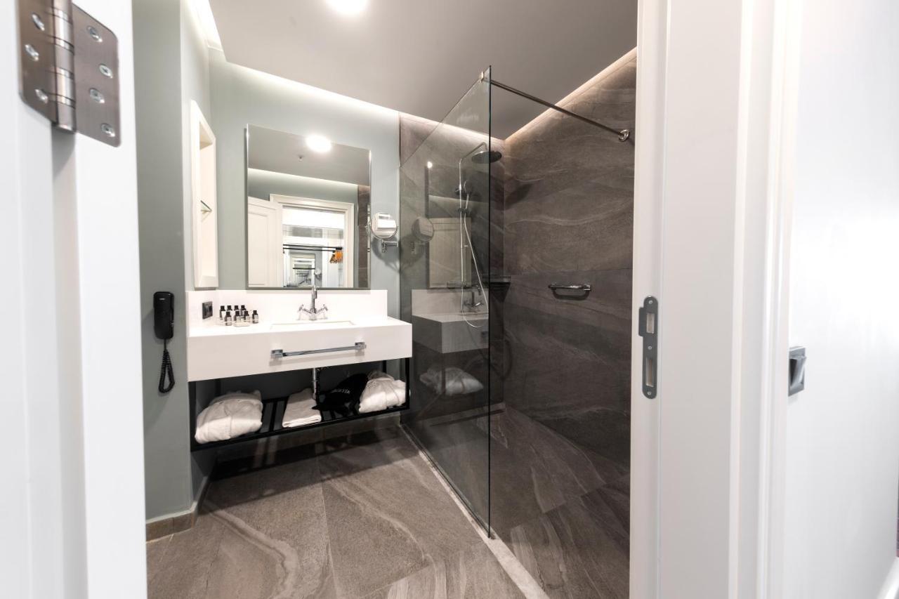 Soliport Hotel & Spa Alacatı Bagian luar foto