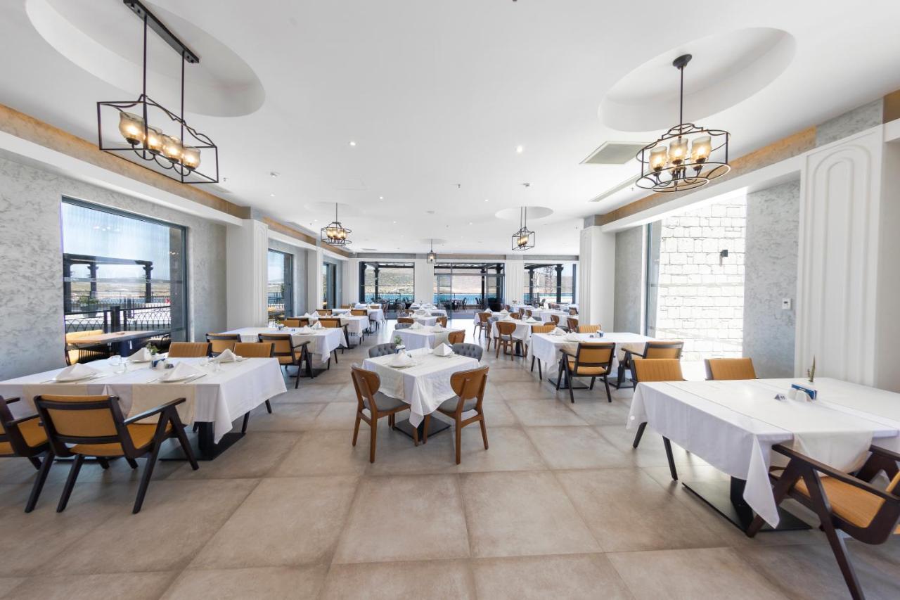 Soliport Hotel & Spa Alacatı Bagian luar foto
