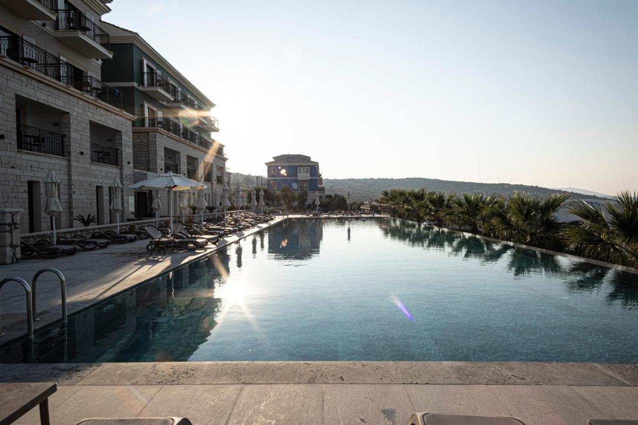 Soliport Hotel & Spa Alacatı Bagian luar foto